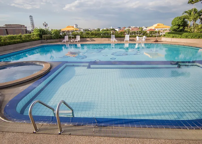 Town In Town Hotel Bangkok