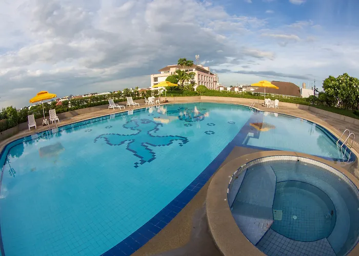 Hotel Town In Town