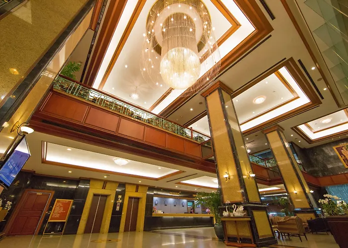Town In Town Hotel 5*