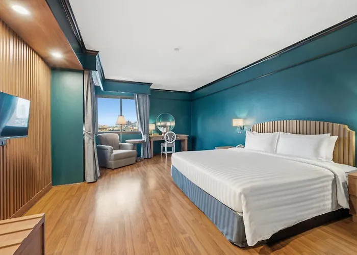 Hotel Town In Town 5*