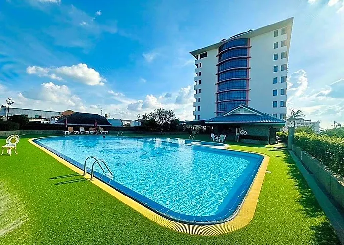 Hotel Town In Town
