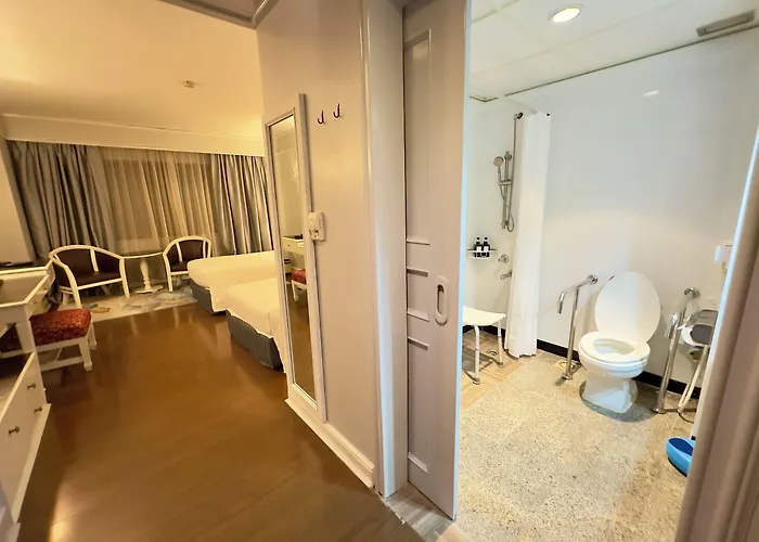 Town In Town Hotel Bangkok
